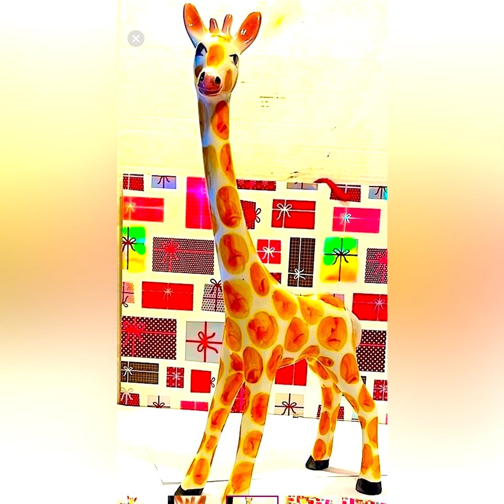 Vintage America Giraffe Figurine - White and Orange